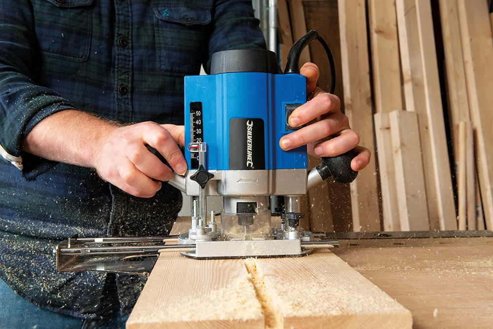 Silverline 1020W Plunge Router 1/4"