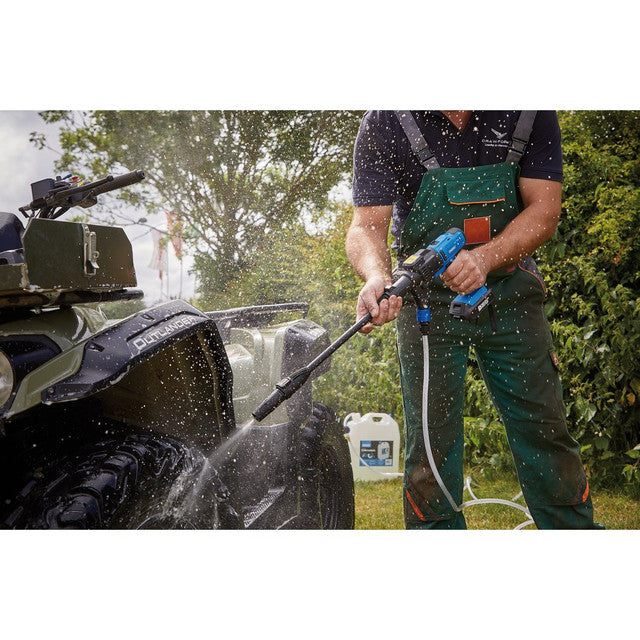 Draper Tools D20 20V Pressure Washer, D20 20V Wireless Speaker, 1 x 2.0Ah, 1 x 3.0Ah, 1 x Fast Charger