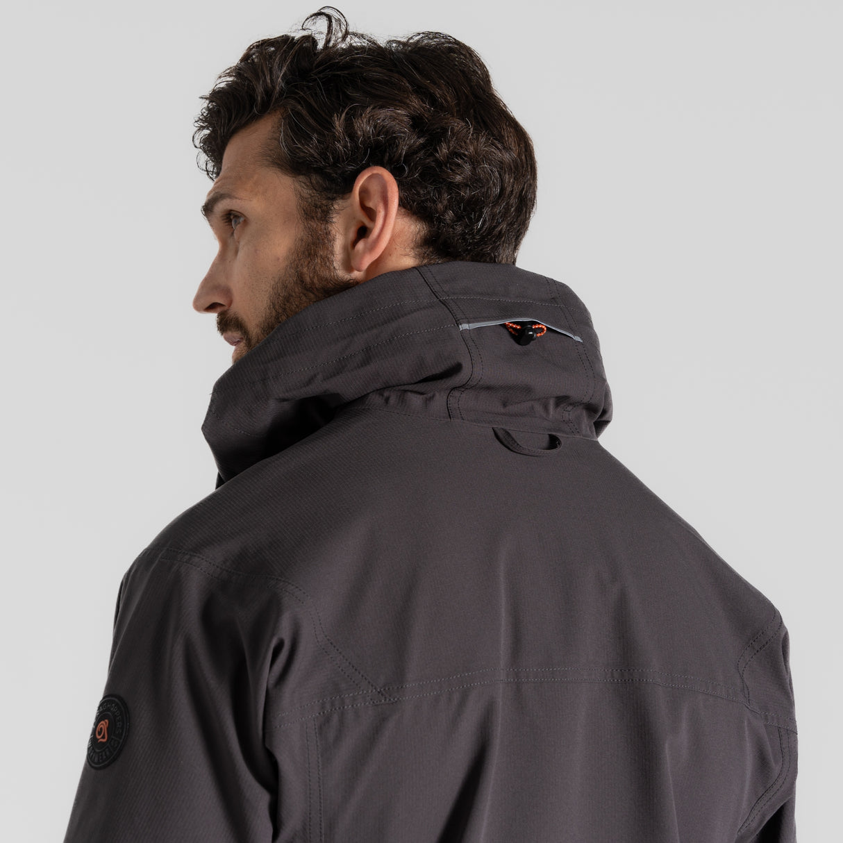 #colour_carbon-grey
