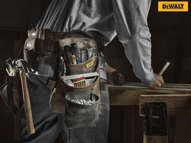 DEWALT DWST50113 Pro Leather Tool Rig