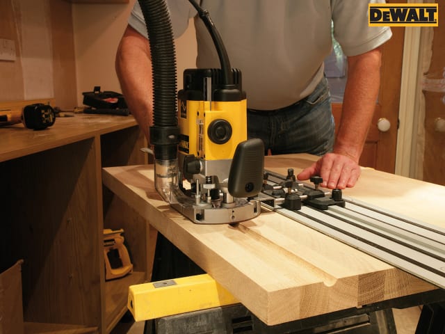 DEWALT DWS5031 Router Attachment for Guide Rail – GS Workwear