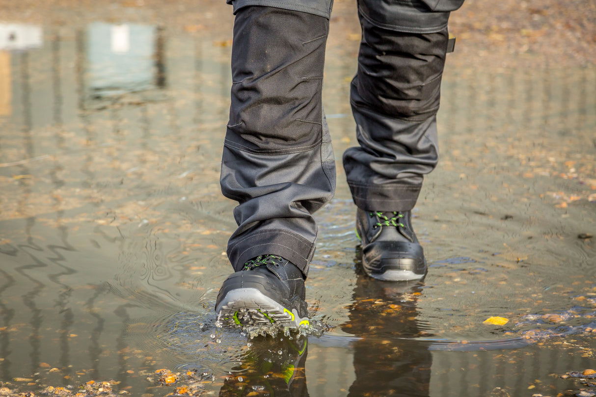 Apache Dakota Metal Free Waterproof Safety Boots