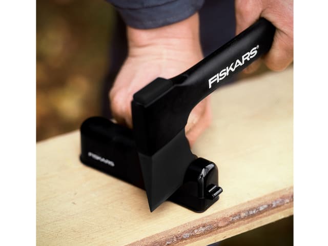 Fiskars Solid Axe & Knife Sharpener