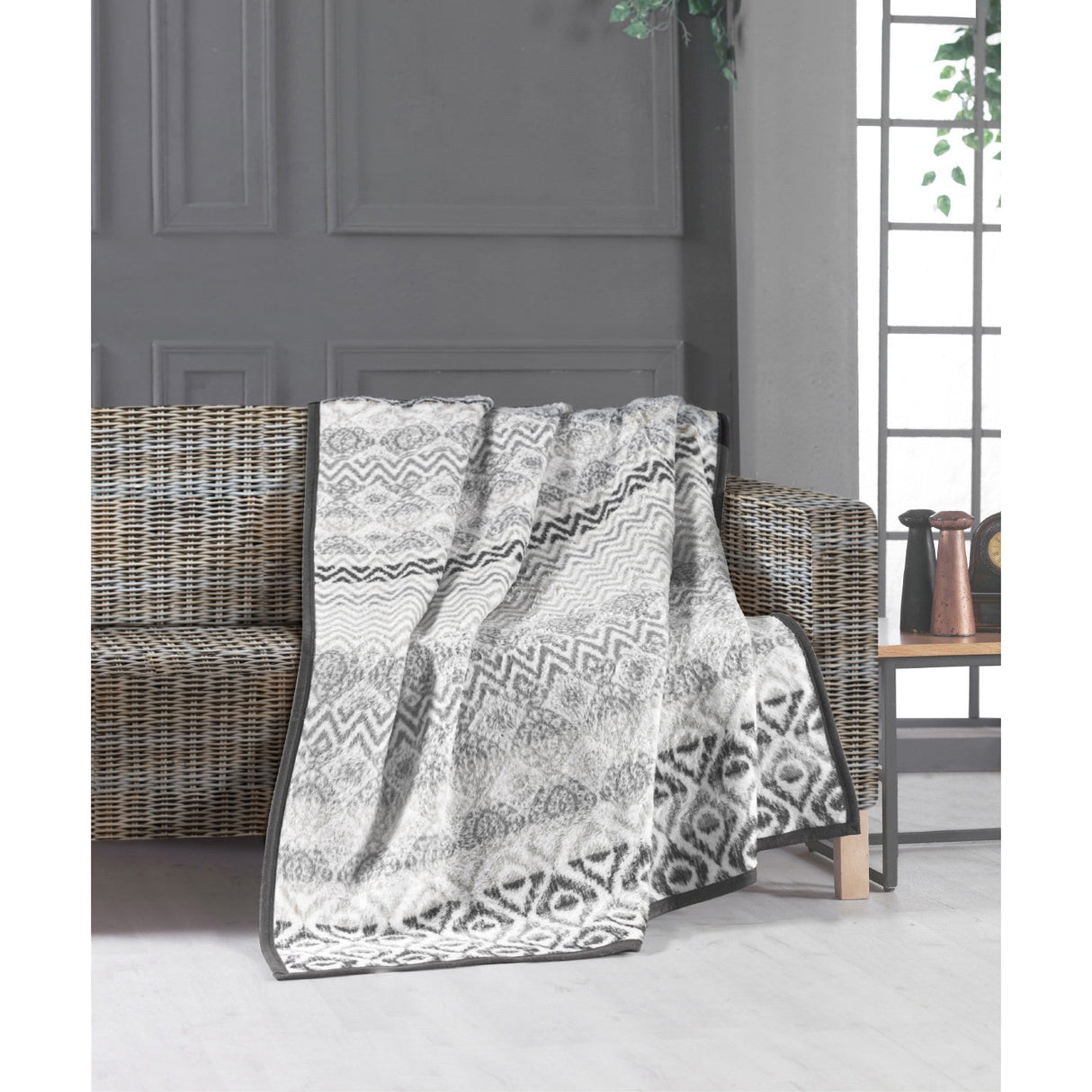 Home & Living Large Au-Nat Luxury Blanket