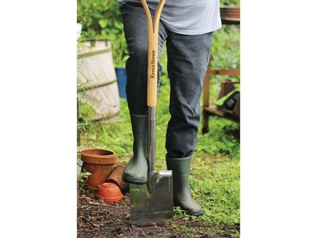 Kent & Stowe Stainless Steel Border Spade, FSC®