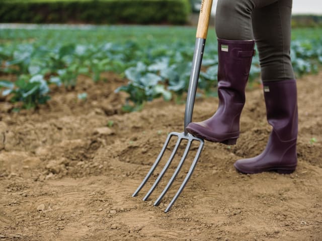 Kent & Stowe Carbon Steel Digging Fork, FSC®