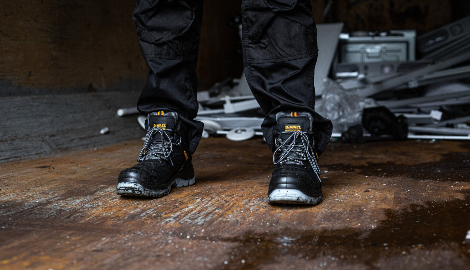 DeWalt Laser Safety Hiker Boots â GS Workwear