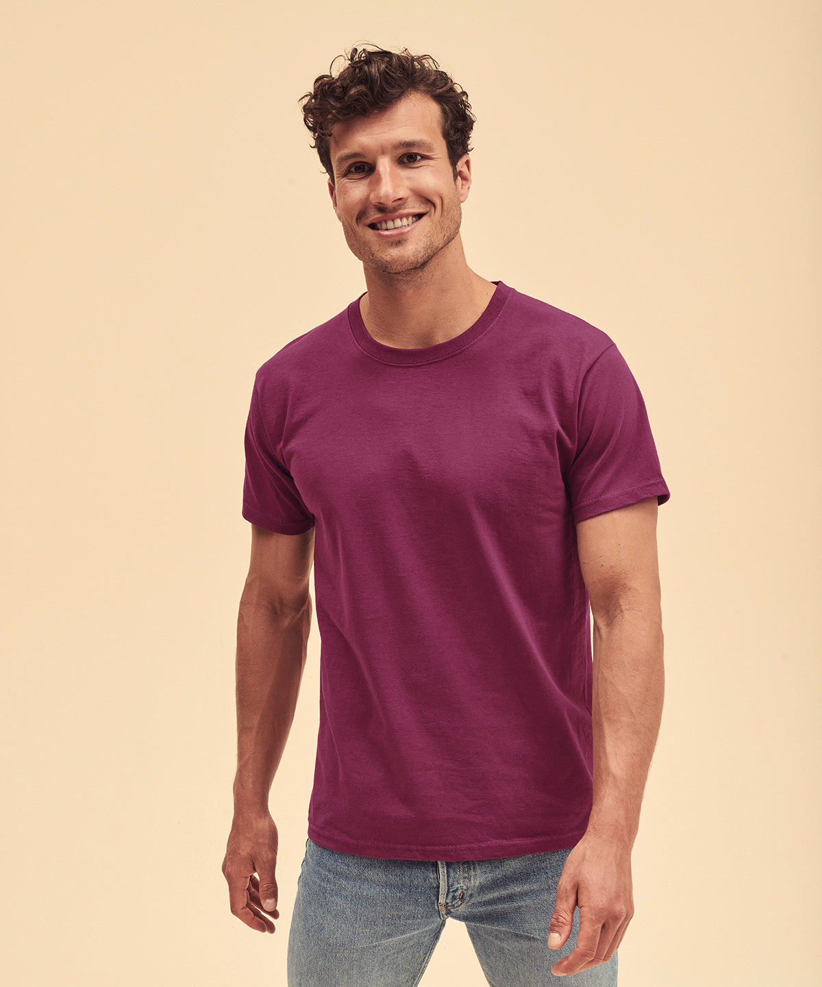 Fruit Of The Loom Valueweight T - Burgundy