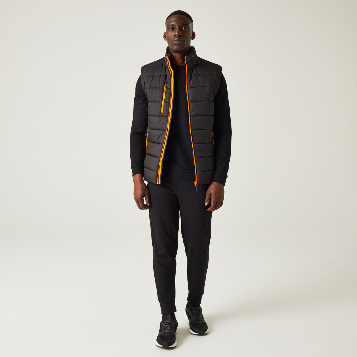 #colour_black-orange-pop
