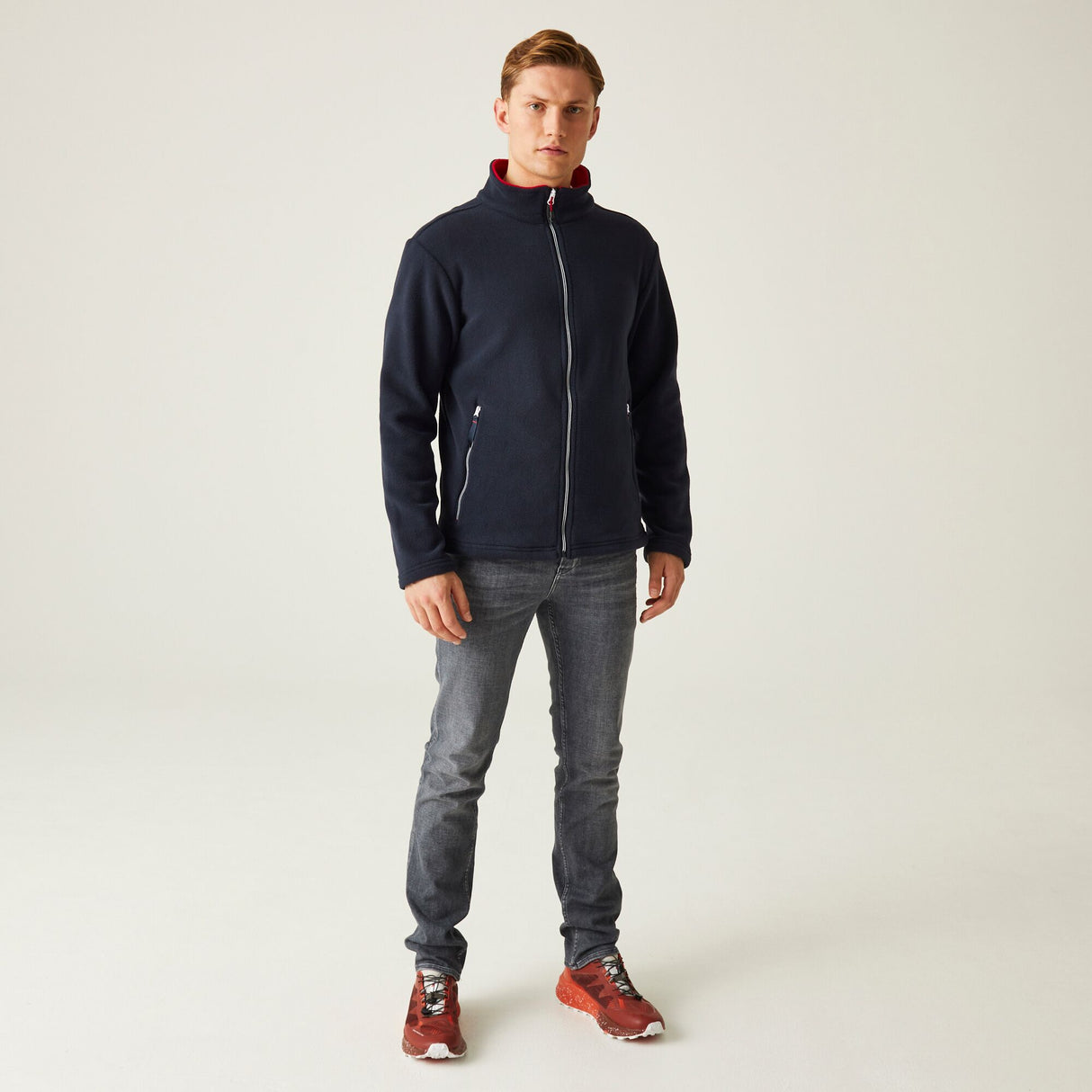 #colour_navy-classic-red