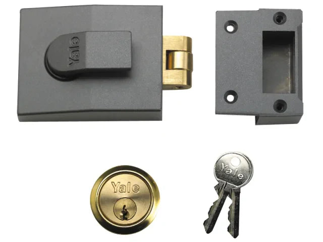 Yale Locks 81 Rollerbolt Nightlatch 60mm Backset DMG Finish Box