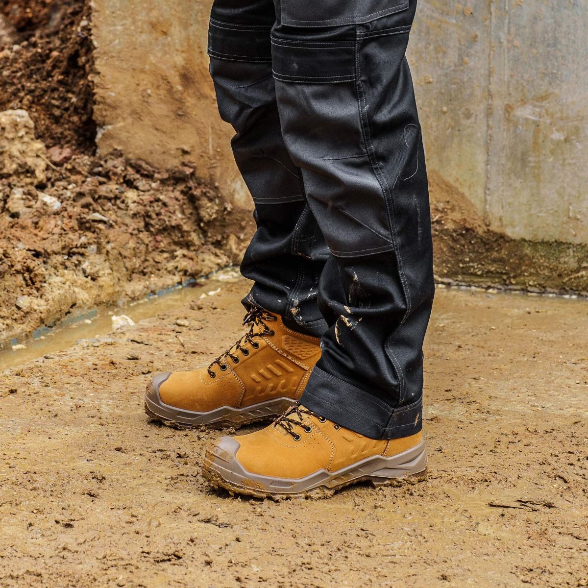 DeWalt Nubuck Safety Boot Waterproof